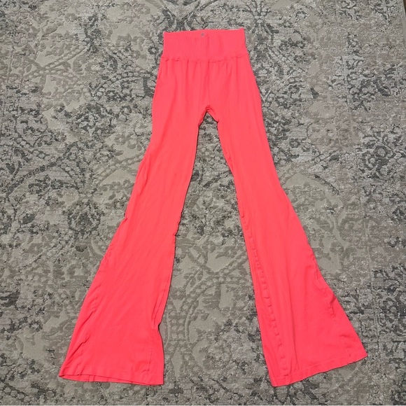Free People Movement Good Karma Flare Leggings Neon Orange Size XS S Women’s - Picture 2 of 6